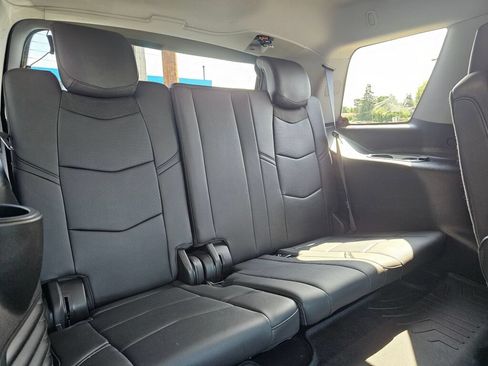 Used 2018 Cadillac Escalade Premium Luxury w/ LPO, Radiant Package AWD/4WD image 13