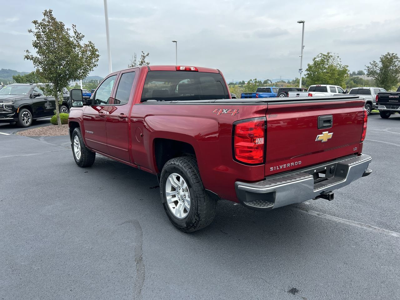 Used 2019 Chevrolet Silverado 1500 LT w/ All Star Edition AWD/4WD image 5