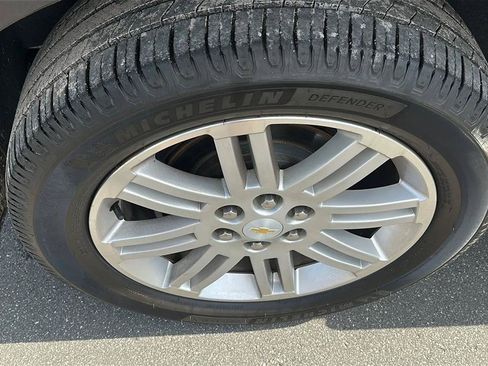 Used 2014 Chevrolet Traverse LT w/ All-Star Edition FWD image 16