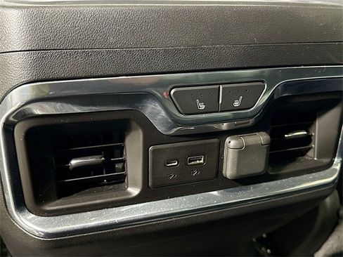 Used 2019 Chevrolet Silverado 1500 High Country image 29