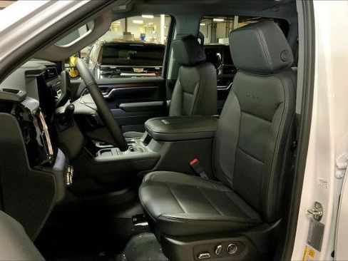 New 2026 GMC Sierra 2500 Denali w/ Denali Reserve Package AWD/4WD image 12