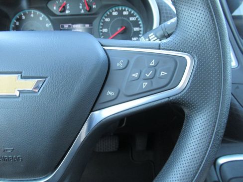 Used 2025 Chevrolet Malibu LT FWD image 24
