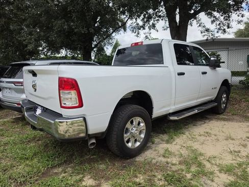 Used 2024 RAM 2500 Big Horn AWD/4WD image 3