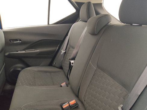 Used 2021 Nissan Kicks SV FWD image 18