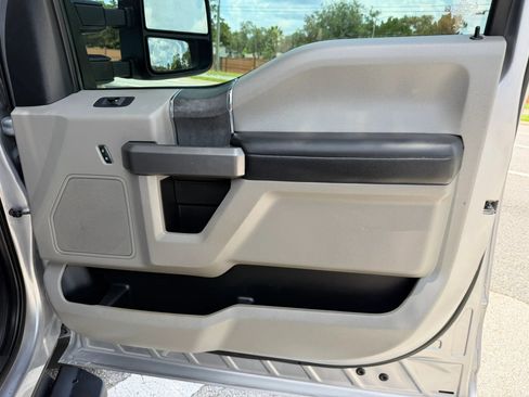 Used 2020 Ford F250 XLT w/ XLT Premium Package AWD/4WD image 37