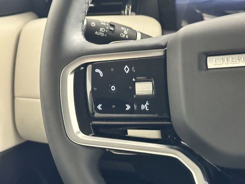 Used 2024 Land Rover Discovery Sport S image 15