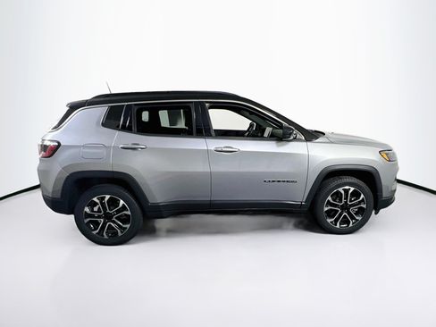 Used 2023 Jeep Compass Limited AWD/4WD image 4