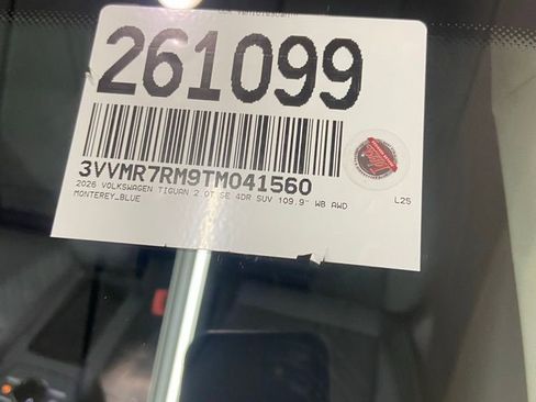 New 2026 Volkswagen Tiguan SE image 15