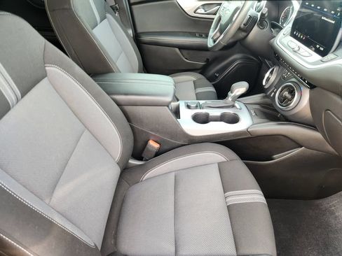Used 2024 Chevrolet Blazer LT w/ Convenience Package FWD image 14