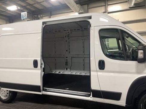 Used 2023 RAM ProMaster 2500 FWD image 15