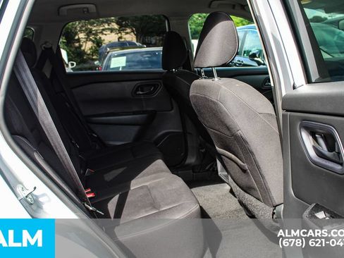 Used 2024 Nissan Rogue S FWD image 19