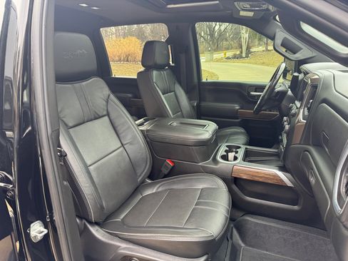 Used 2021 Chevrolet Silverado 3500 High Country w/ Z71 Off-Road Package image 24