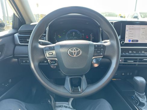 Used 2025 Toyota Camry LE image 20