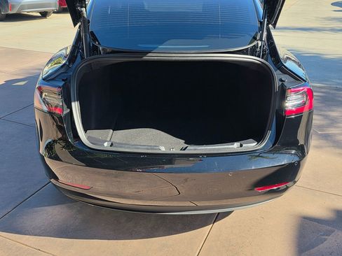 Used 2022 Tesla Model 3 image 19