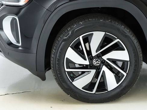 New 2026 Volkswagen Atlas SE image 5