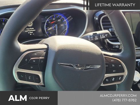 New 2026 Chrysler Pacifica Select image 20