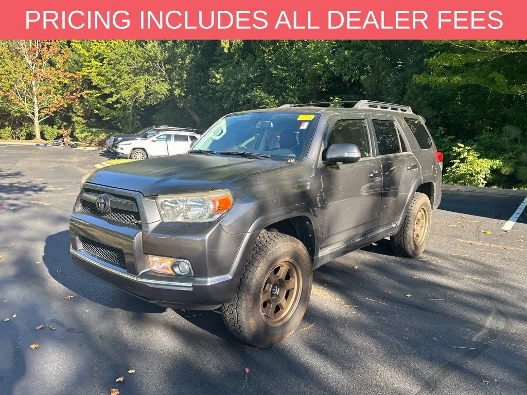Used 2013 Toyota 4Runner Limited AWD/4WD image 4