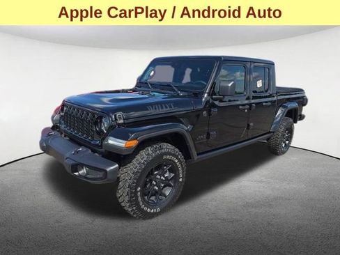 Used 2025 Jeep Gladiator Sport AWD/4WD image 4
