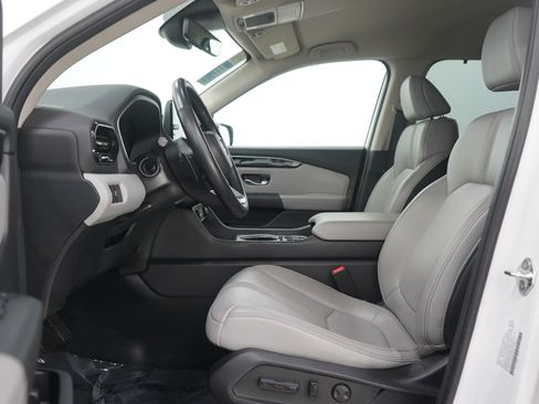 Used 2025 Honda Pilot EX-L image 23