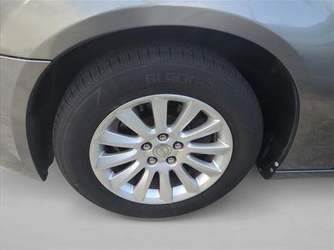 Used 2011 Chrysler 300 Limited image 5