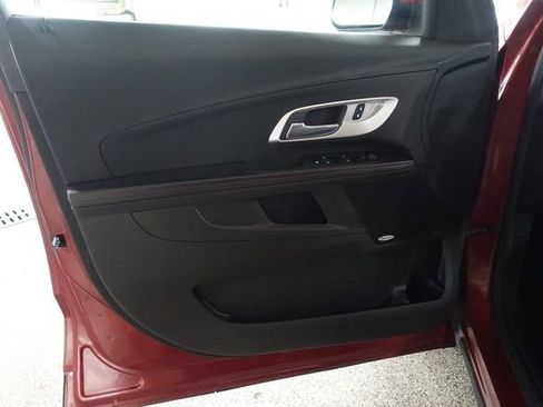 Used 2015 Chevrolet Equinox LT image 9