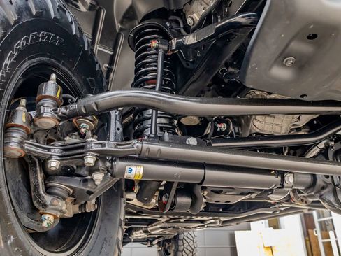 Used 2023 Jeep Gladiator Rubicon w/ LED Lighting Group image 14