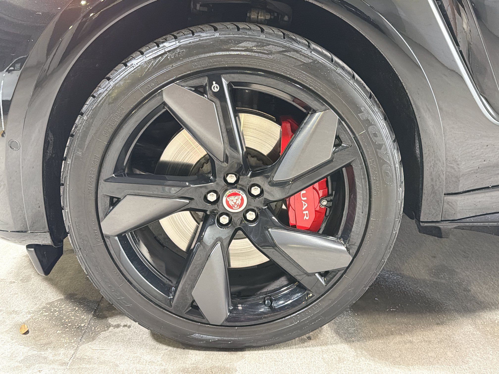 Used 2022 Jaguar F-PACE SVR AWD/4WD image 41