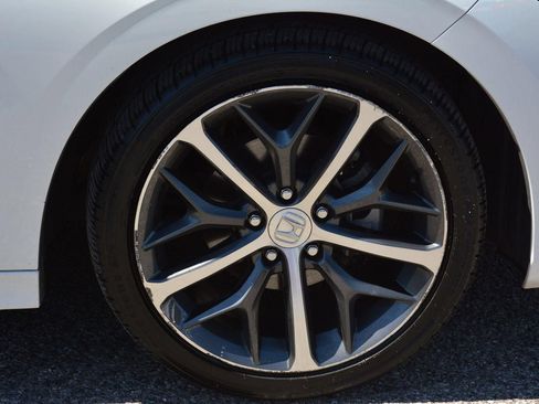 Used 2023 Honda Civic Touring image 33