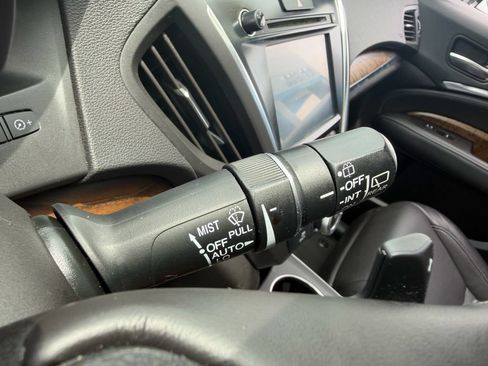 Used 2020 Acura MDX w/ Technology Package FWD image 31
