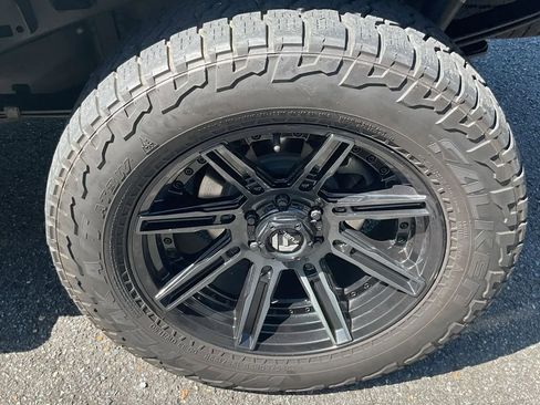 Used 2019 Ford F150 Lariat AWD/4WD image 10