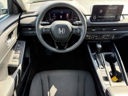 Used 2023 Honda Accord EX image 4