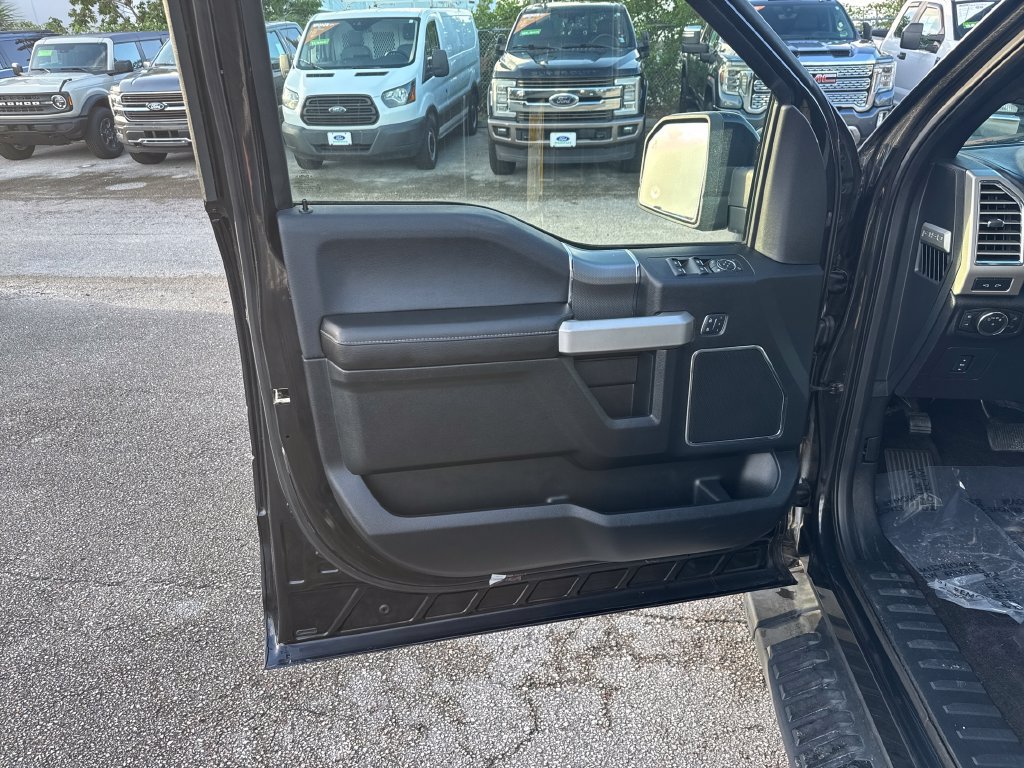 Used 2015 Ford F150 Lariat w/ Equipment Group 502A Luxury RWD image 12