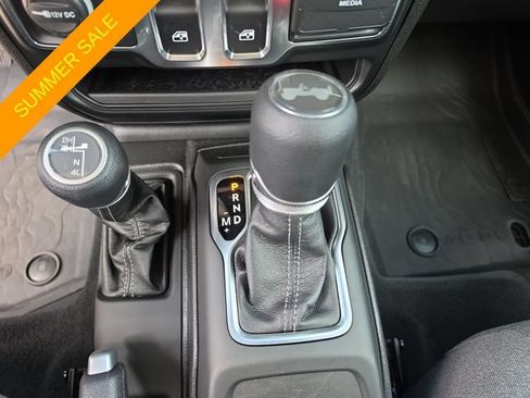 Certified 2025 Jeep Wrangler Sport AWD/4WD image 17