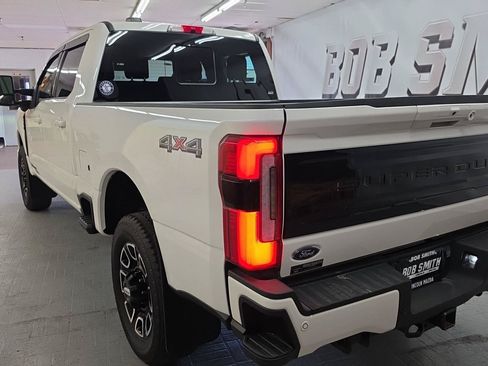 Used 2025 Ford F350 Platinum AWD/4WD image 4