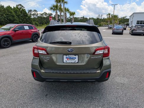 Used 2018 Subaru Outback 2.5i Limited AWD/4WD image 5