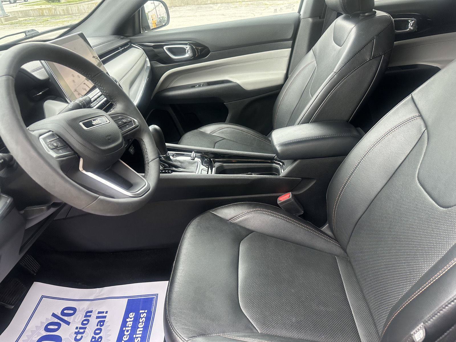 Used 2023 Jeep Compass Limited AWD/4WD image 19