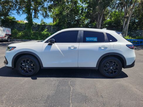 Used 2025 Honda HR-V Sport image 9