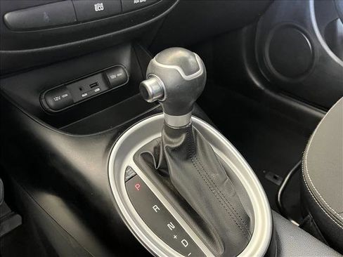 Used 2014 Kia Soul FWD image 14