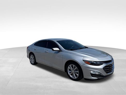 Used 2019 Chevrolet Malibu LT w/ Driver Confidence Package FWD image 8