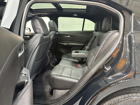 Used 2024 Cadillac XT4 Sport AWD/4WD image 10