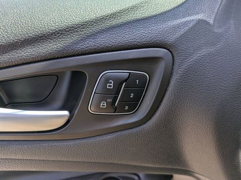 Used 2018 Ford Escape Titanium AWD/4WD image 22