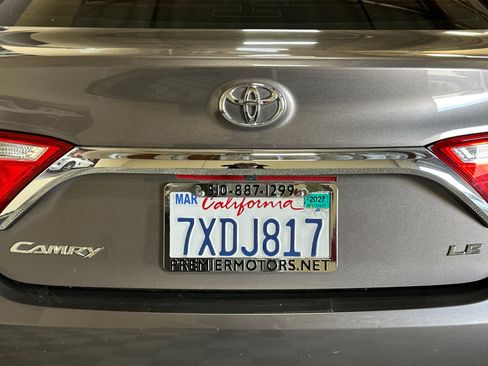 Used 2017 Toyota Camry LE FWD image 43