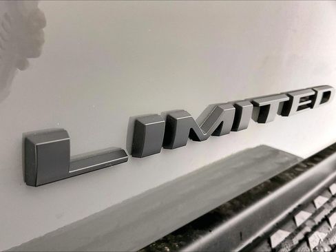 New 2026 RAM 2500 Limited image 17