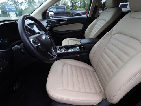 Used 2020 Ford Edge SEL w/ Convenience Package FWD image 2