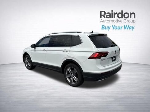 Used 2021 Volkswagen Tiguan SEL AWD/4WD image 35