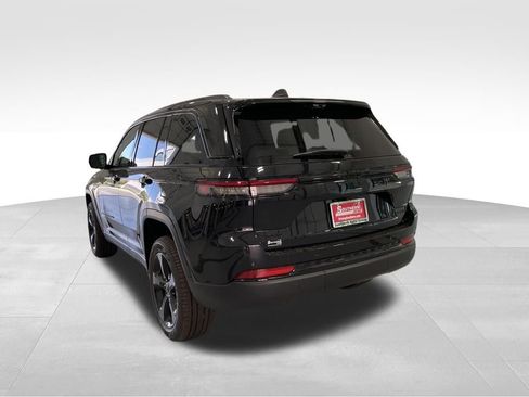 New 2025 Jeep Grand Cherokee Limited w/ Luxury Tech Group II image 7