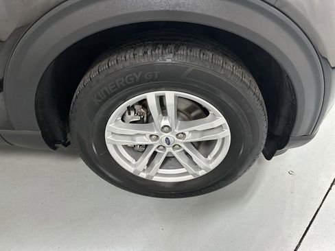 Used 2023 Ford Explorer XLT AWD/4WD image 19