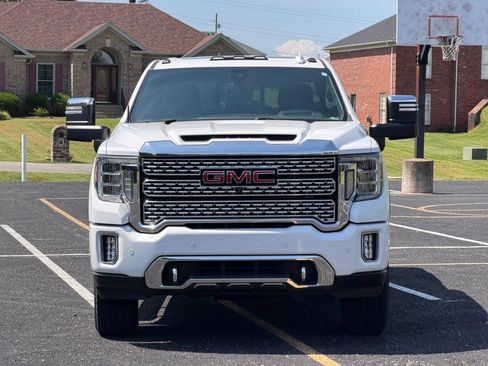 Used 2020 GMC Sierra 2500 Denali w/ Denali Ultimate Package AWD/4WD image 2