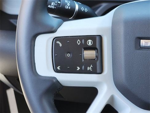 New 2024 Land Rover Defender 110 S image 27