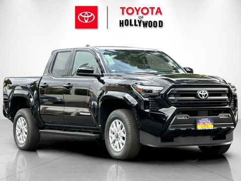 New 2026 Toyota Tacoma SR5 AWD/4WD image 2